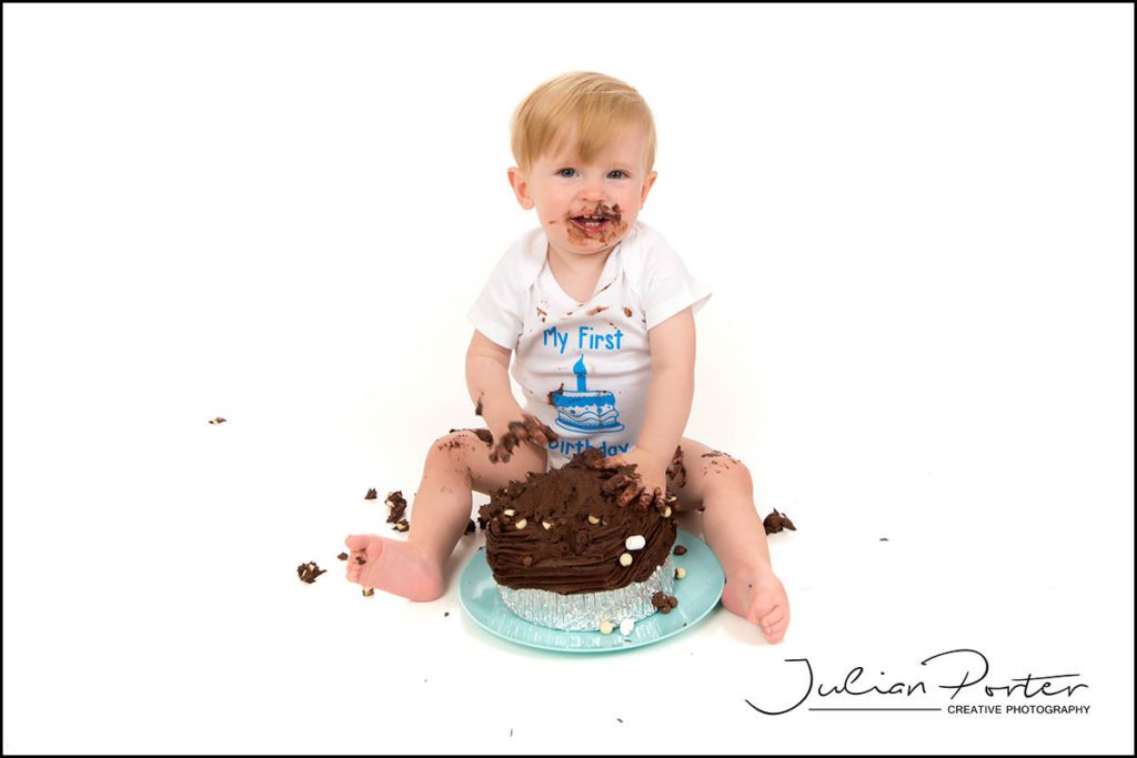 Smash the cake shoot, cake smash photos, 1st birthday photoshoot, julianporter cake shoot